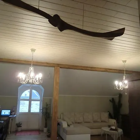 Romantic كوريسارِ