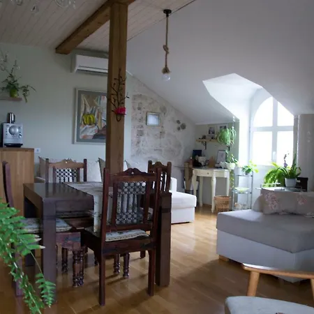 Apartment Romantic